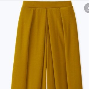 Uniqlo mustard culotte pants